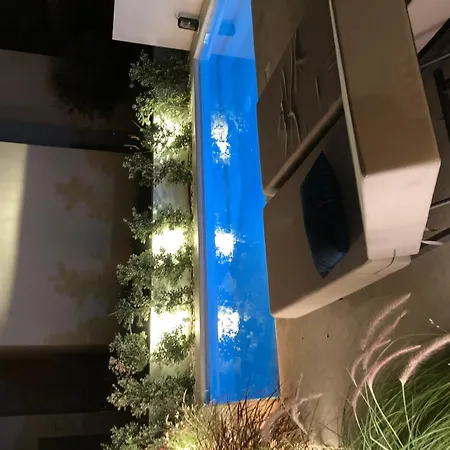 Gaia Naxhom 别墅 *