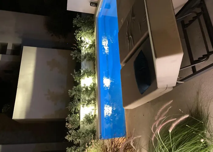 Gaia Naxhom 别墅 *