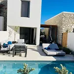 Gaia Naxhom Villa